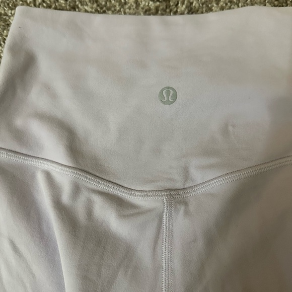Lululemon Align Shorts Size 2 - Picture 2 of 4